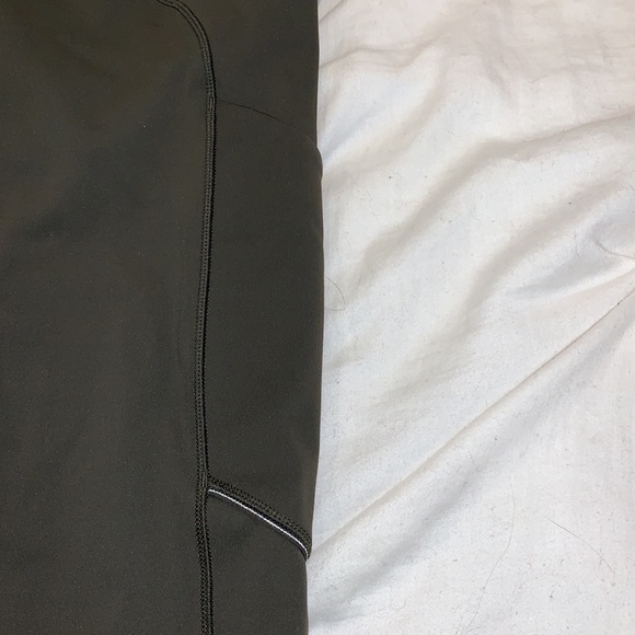 Dark olive tight stuff tights with pockets - Picture 4 of 4